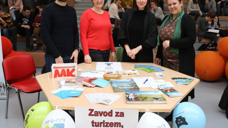 Kaj pomeni delo v turizmu in kaj v kulturi