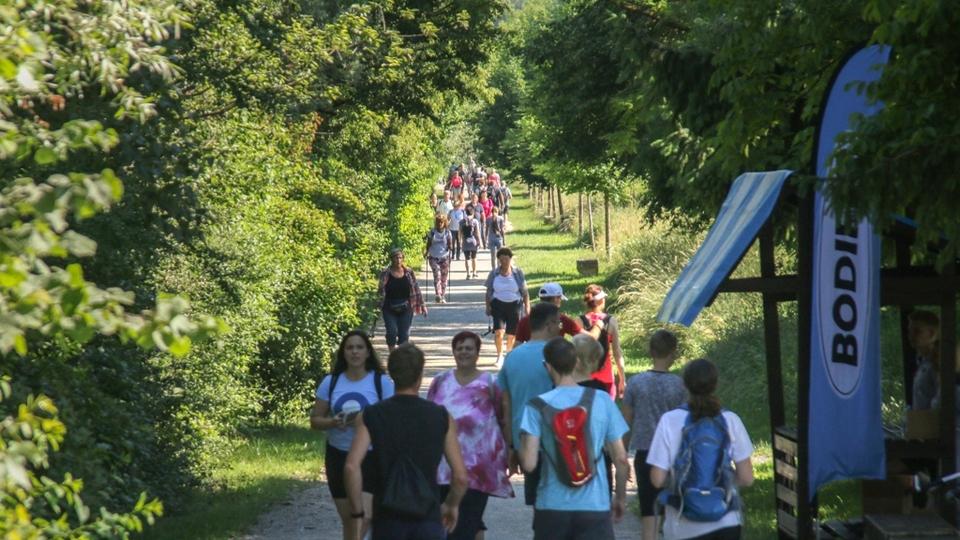 Pohod ob reki dokazuje, kako pomembno je povezovanje