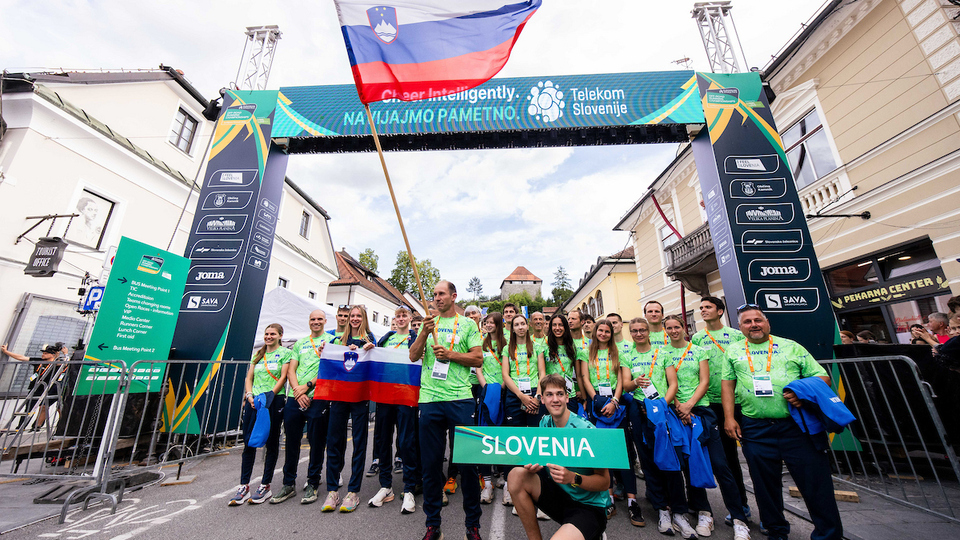 Naslovna fotografija za: Evropsko prvenstvo v gorskem in trail teku v Kamniku je odprto, uvodni tekmovalni dan tek na Veliko planino